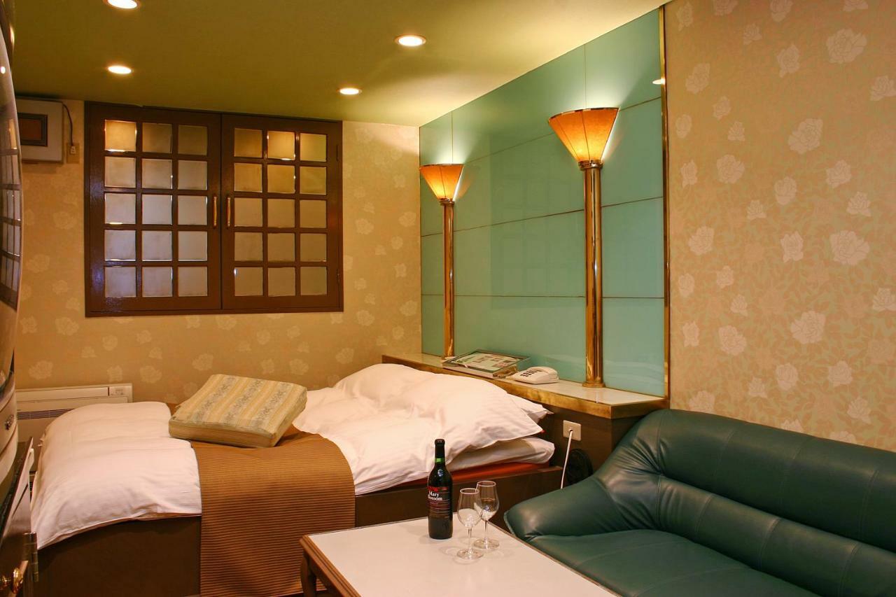 Hotel Chapel Story Sakaihigashi (Adults Only) Sakai (Osaka) Exterior foto